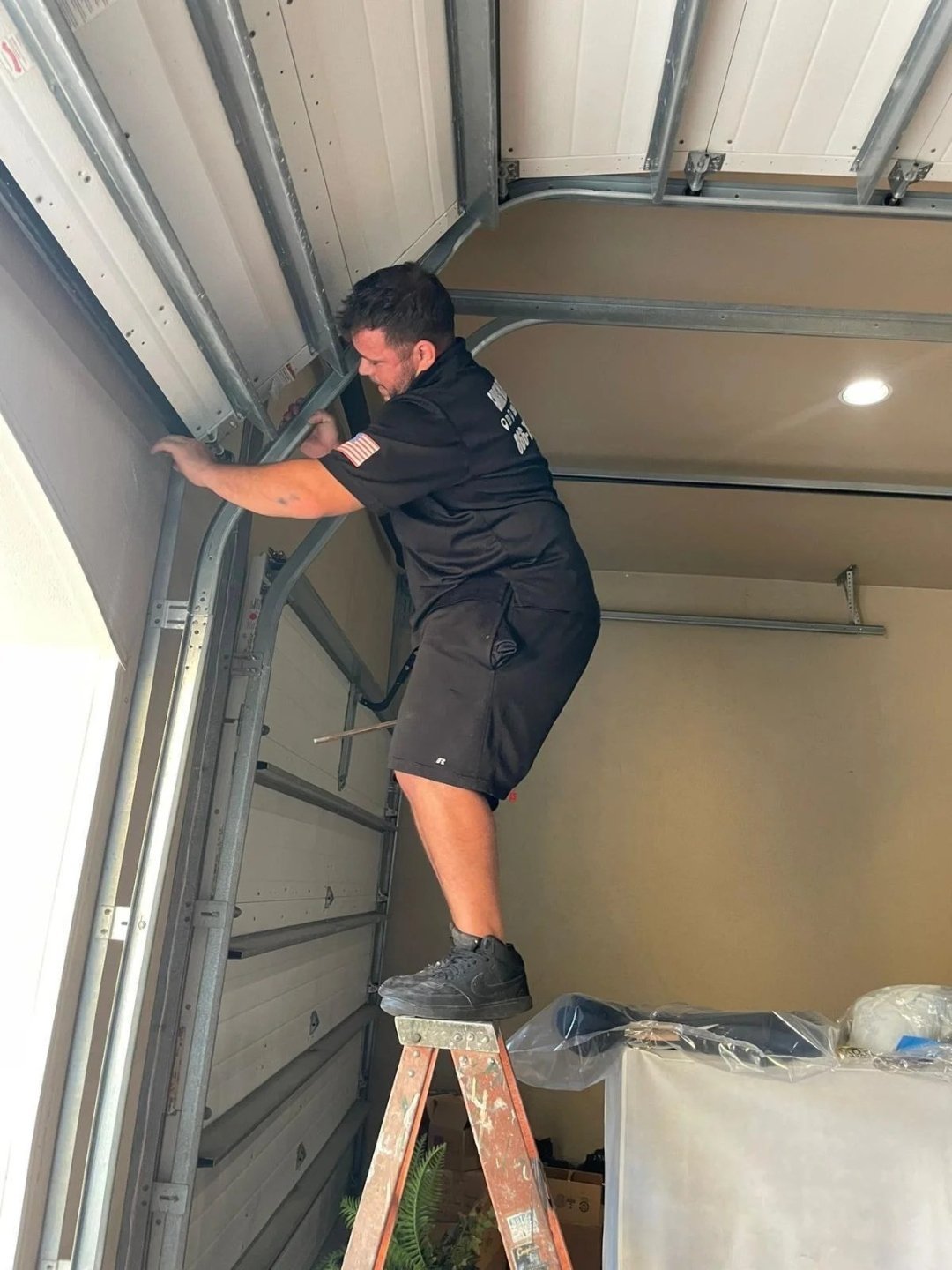 Garage door repair work, gallery photo 9